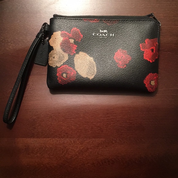 Coach Handbags - NEW Coach Wristlet--Floral Detail